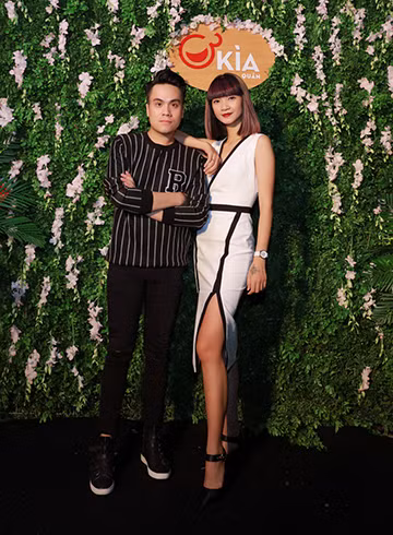 Ngọc Trinh mừng "bà trùm chân dài" Hạ Vy lên chức ảnh 10