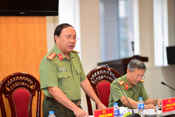 Nêu bật truyền thống, sức mạnh của nhân dân và lực lượng công an trong công tác đảm bảo an ninh trật tự ảnh 4