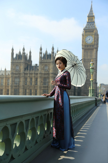 Á hậu Huyền My mang vẻ đẹp thiếu nữ Hà thành tới London ảnh 3