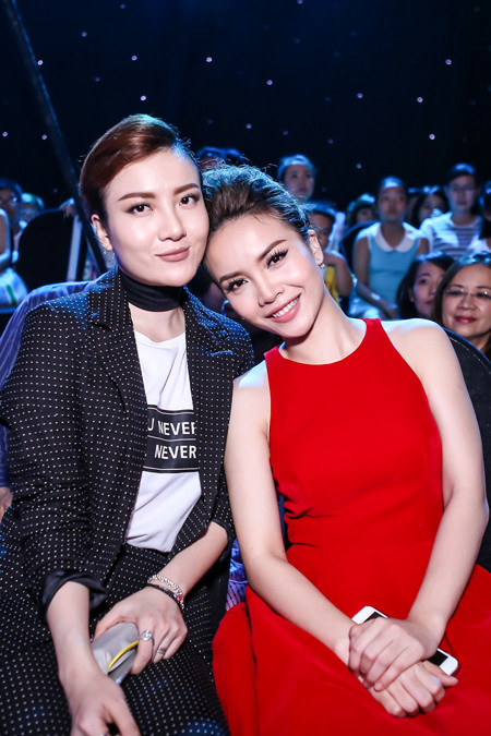 Yến Trang, Yến Nhi đối lập phong cách tại "Bước nhảy hoàn vũ" ảnh 6