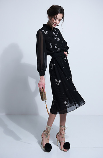 Xuân Lê ra mắt bộ sưu tập xuân hè cho phái đẹp ảnh 3 Xuân Lê ra mắt bộ sưu tập xuân hè cho phái đẹp ảnh 3