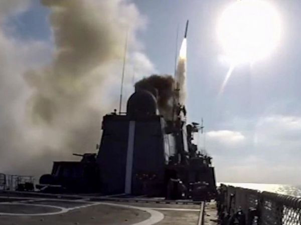 Tên lửa Kalibr của Nga diệt mục tiêu sau khi phóng 137 giây ảnh 1 Tên lửa Kalibr của Nga diệt mục tiêu sau khi phóng 137 giây ảnh 1