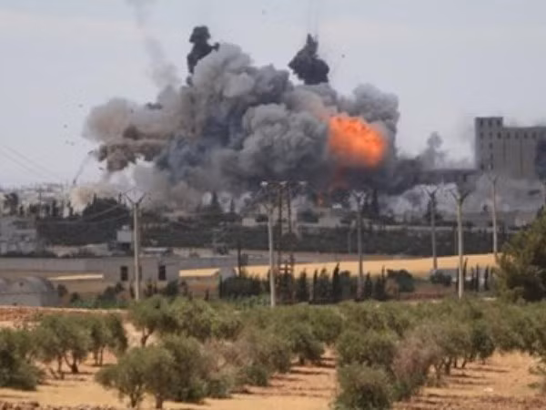 Lực lượng dân chủ Syria giành quyền kiểm soát 70% Manbij từ tay IS ảnh 1