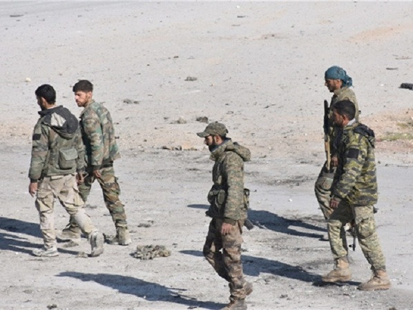 Syria tăng cường lực lượng, chuẩn bị chiến dịch quét sạch IS ở đông Homs ảnh 1