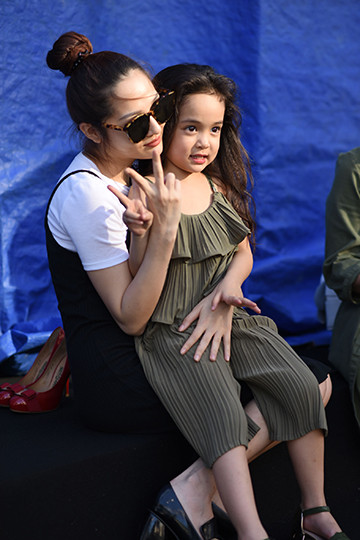 Bảo Anh xinh đẹp đọ dáng cùng mẫu nhí 5 tuổi ảnh 5