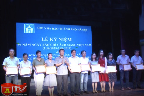 Đẩy mạnh công tác tuyên truyền nhiệm vụ trọng tâm của Thủ đô và đất nước ảnh 1