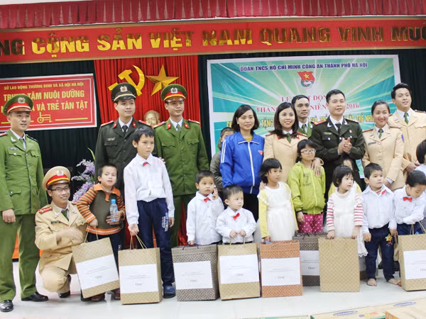 Nhiều hoạt động thiết thực trong Tháng Thanh niên ảnh 1