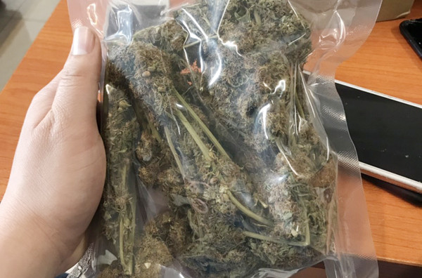 Lập trang web rao bán cần sa trên mạng xã hội ảnh 3 Lập trang web rao bán cần sa trên mạng xã hội ảnh 3