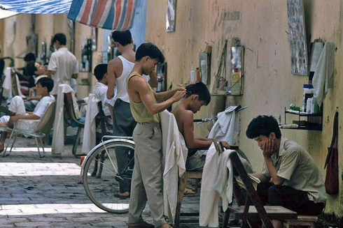 Người Hà Nội cắt tóc bằng tông-đơ từ lúc nào? ảnh 1