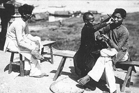 Người Hà Nội cắt tóc bằng tông-đơ từ lúc nào? ảnh 2