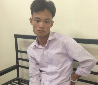 Tổ công tác 141 bắt nóng 2 đối tượng mang 300 viên hồng phiến ảnh 1 Tổ công tác 141 bắt nóng 2 đối tượng mang 300 viên hồng phiến ảnh 1