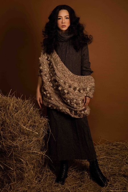 Nhật Kim Anh đẹp lạ chào năm mới ảnh 1