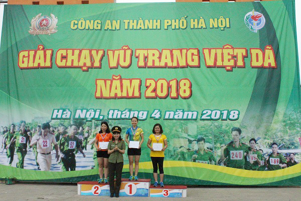 Sôi nổi giải chạy vũ trang việt dã Công an Thủ đô năm 2018 ảnh 7