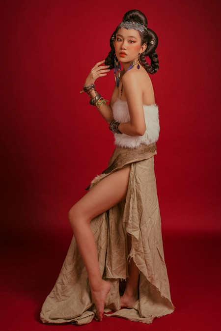 Song Ngư gửi gắm thông điệp rằng bản thân luôn không ngừng thay đổi, biến hoá để được nổi bật trong đám đông.