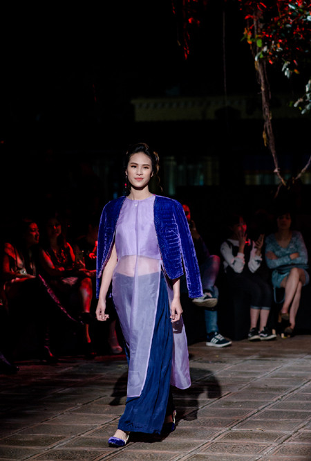 Dàn mẫu trẻ Venus miền Bắc tỏa sáng với trang phục cổ truyền ảnh 4