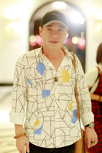 MC Thành Trung rạng rỡ đón dâu bằng xe sang Maybach ảnh 14