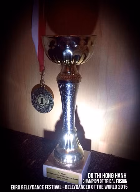 "Cô gái vàng" Đỗ Hồng Hạnh đoạt cúp vô địch "Bellydancer of the world" 2015 ảnh 2