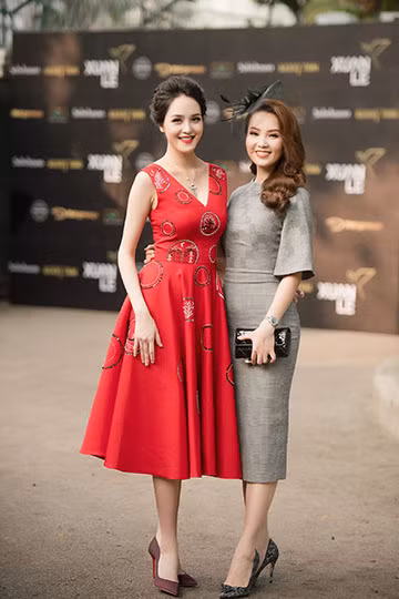 Sao Việt "đổ bộ" chúc mừng NTK Xuân Lê ảnh 12 Sao Việt "đổ bộ" chúc mừng NTK Xuân Lê ảnh 12