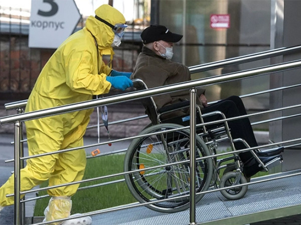 Chuyên gia: Nước Nga hiện đang ở đỉnh dịch Covid-19 ảnh 1
