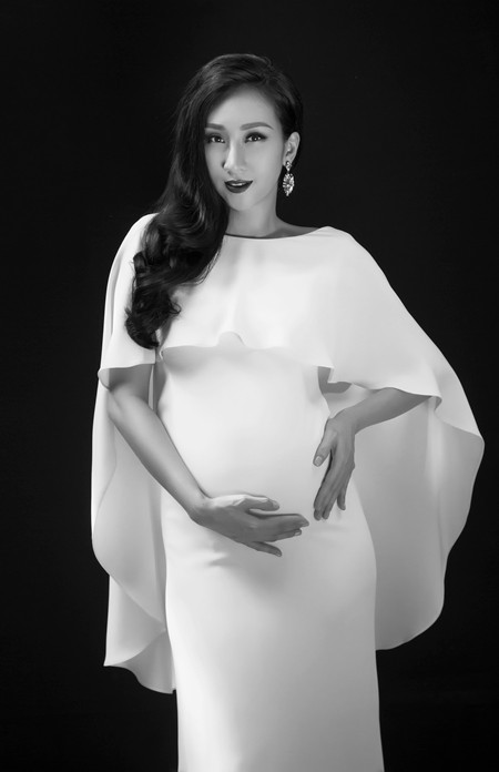 Lều Phương Anh làm album tặng con gái đầu lòng ảnh 1 Lều Phương Anh làm album tặng con gái đầu lòng ảnh 1