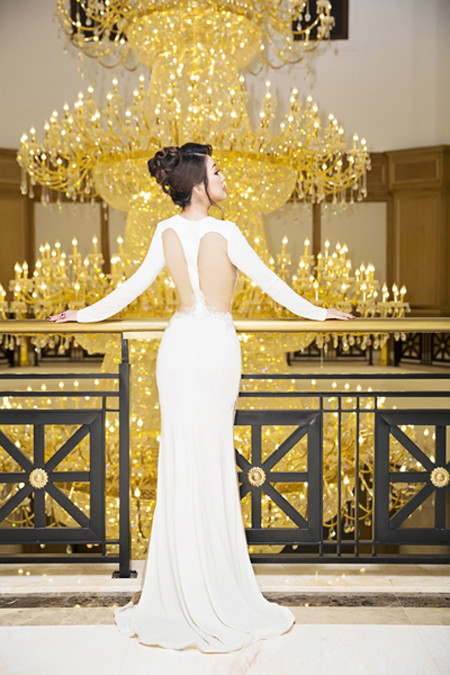 MC Kim Trang lưng trần gợi cảm dự sự kiện ảnh 5