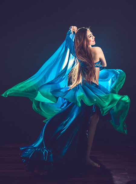 Hé lộ dàn giám khảo nóng bỏng giải bellydance 2016 ảnh 4