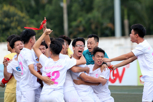 Khai mạc giải bóng đá học sinh THPT Hà Nội 2019: Tuổi 19 vút bay ảnh 2