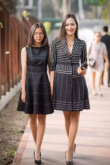 Sao Việt "đổ bộ" chúc mừng NTK Xuân Lê ảnh 11