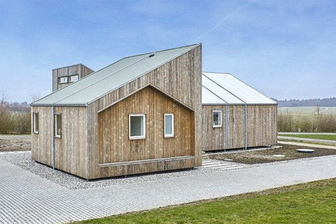 Xây nhà ở bằng chất thải nông nghiệp - một công đôi ba lợi ích ảnh 1