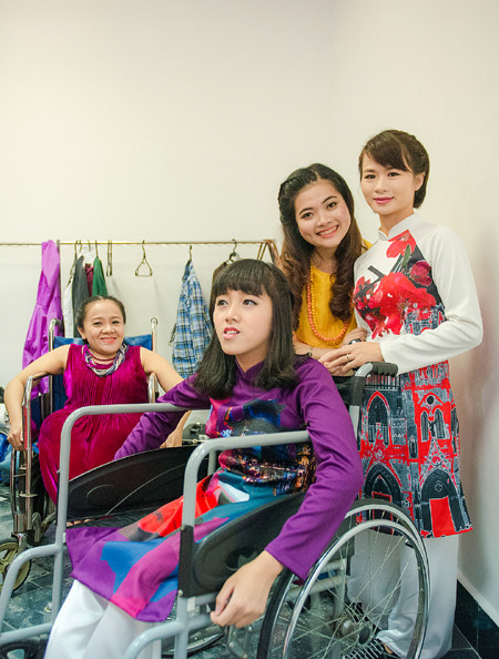 Ấn tượng với màn trình diễn thời trang dành cho người khuyết tật ảnh 3