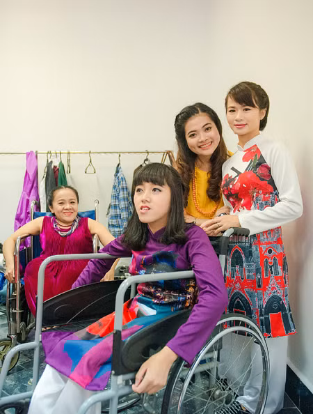 Ấn tượng với màn trình diễn thời trang dành cho người khuyết tật ảnh 3