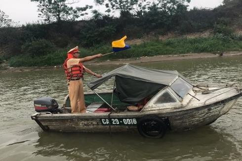Đánh "cát tặc" từ xa, tạo sự bất ngờ, hiệu quả ảnh 1
