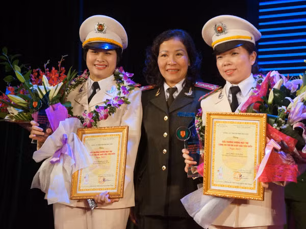 Nữ trinh sát kể chuyện phá án ảnh 1