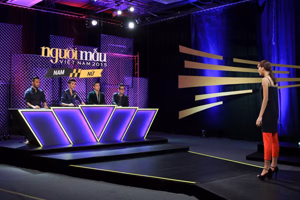 VNTM 2015: "Hot boy 6 múi" Hoàng Gia Anh Vũ dừng chân ở Top 11 ảnh 7