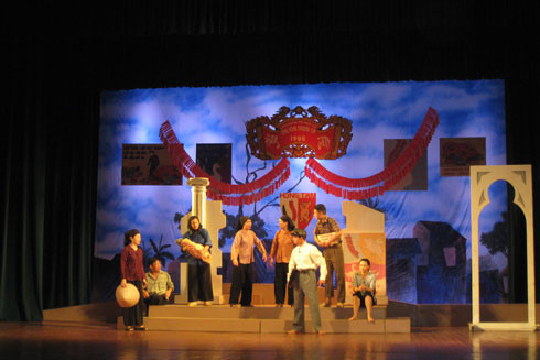 Mải chạy 'sô', diễn viên sân khấu ngày càng giống… cỗ máy! ảnh 1