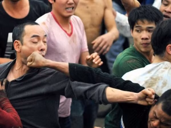 Lễ hội tràn lan: “Mượn tiếng sự thần mà cầu tư lợi” ảnh 1