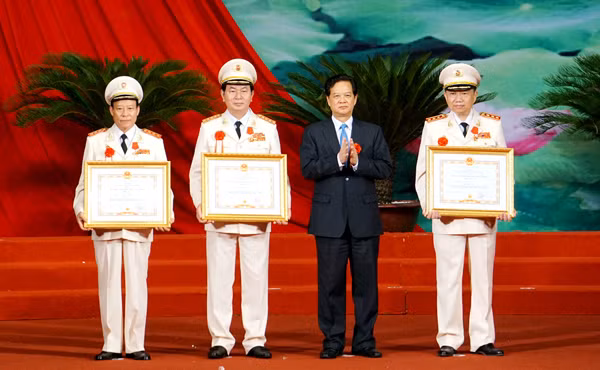 Hội tụ những điển hình xuất sắc thi đua yêu nước toàn lực lượng Công an nhân dân ảnh 7