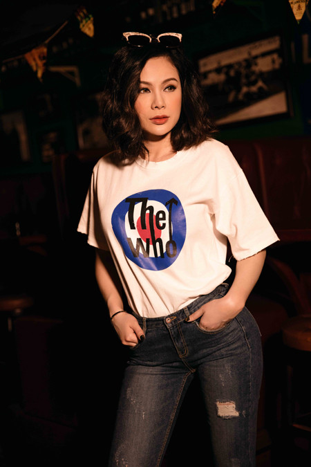 Hoa hậu Victoria Phương Nguyễn gợi nhớ phong cách thời trang thập niên 80 ảnh 3