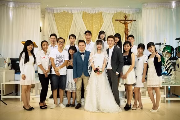 Phan Mạnh Quỳnh bất ngờ "gây sốt" với "Vợ người ta" ảnh 2