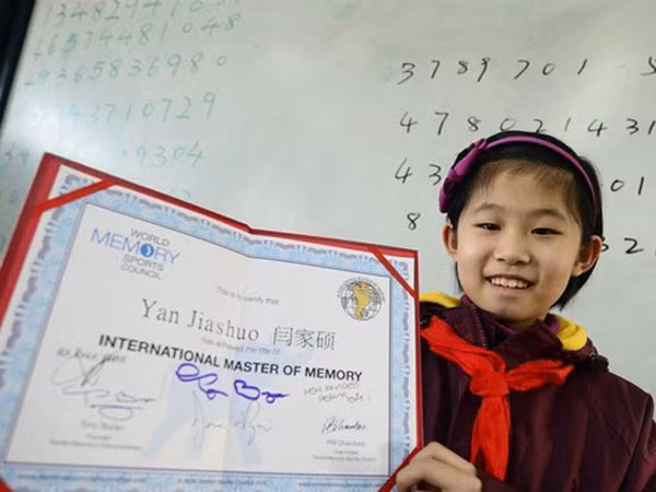 Bé 10 tuổi có trí nhớ "cực đỉnh" ảnh 1