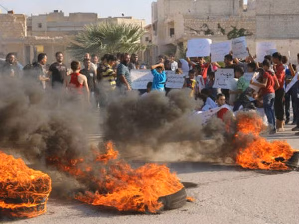 Nga tố Mỹ hỗ trợ các nhóm nổi dậy pháo kích thường dân ở Syria ảnh 1