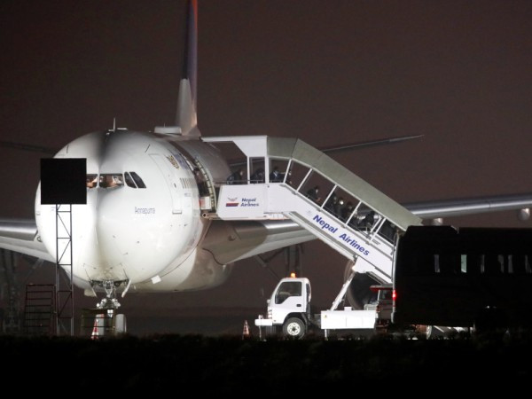 Công dân Mỹ trên tàu Diamond Princess được đưa về nước, gồm cả người nhiễm virus Covid-19 ảnh 1 Công dân Mỹ trên tàu Diamond Princess được đưa về nước, gồm cả người nhiễm virus Covid-19 ảnh 1