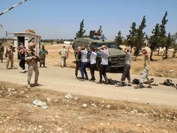 Phiến quân ở nam Damascus đồng loạt buông súng đầu hàng SAA ảnh 1 Phiến quân ở nam Damascus đồng loạt buông súng đầu hàng SAA ảnh 1