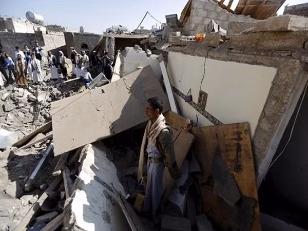 Mỹ đóng vai trò gì trong các cuộc không kích tại Yemen? ảnh 1