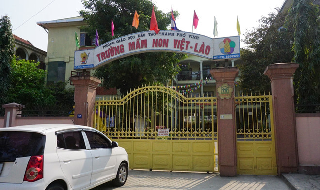 Khởi tố phụ huynh đánh đập bắt cô giáo quỳ xin lỗi ảnh 1