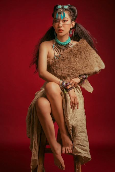 Với sự khó tính, cầu toàn của mình, nữ diễn viên mong muốn gửi đến khán giả những tấm ảnh có “hồn” nhất để thể hiện sự tôn trọng đối với người xem.