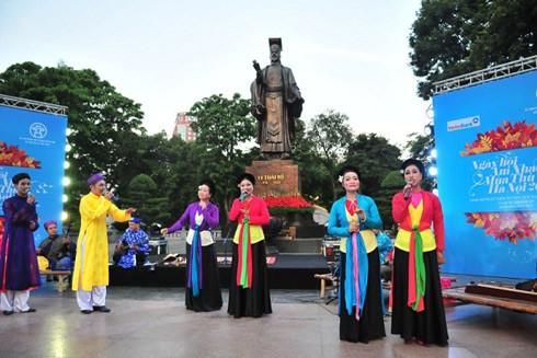 Nhiều hoạt động văn hóa - nghệ thuật kỷ niệm 65 năm Ngày Giải phóng Thủ đô ảnh 1
