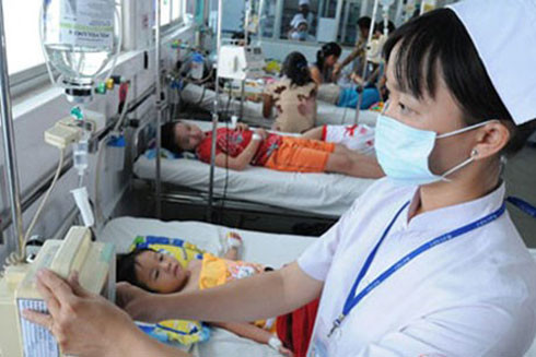 Cẩn trọng với những dấu hiệu bất thường để tránh tử vong do sốt xuất huyết ảnh 1