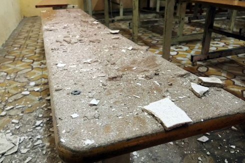 Dạy và học trong nỗi lo vữa sập xuống đầu ảnh 1