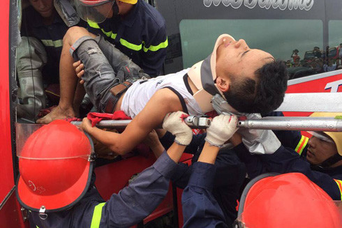 Chuyện những người lính dũng cảm xông pha cứu người hoạn nạn ảnh 1